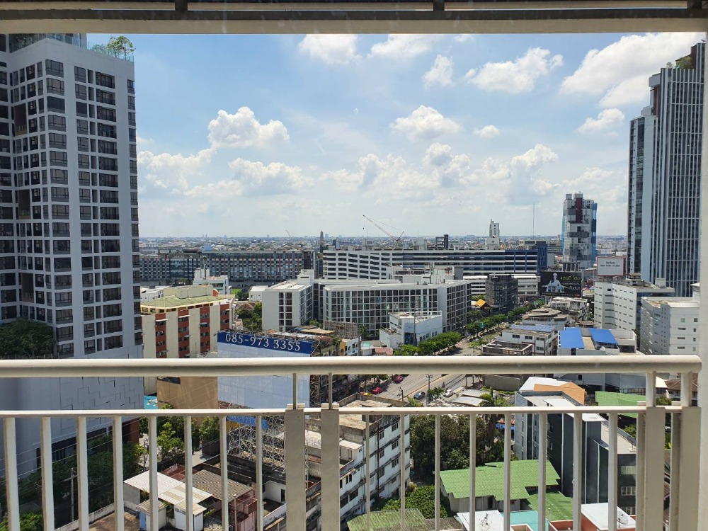 For SaleCondoLadprao, Central Ladprao : Very good price! If youre late, youll definitely miss out. Rooms go very fast 🔥Life@Ladprao 18🔥 Big room, good price, big site, very nice to live in. Dont miss it! If interested, contact 0876358339