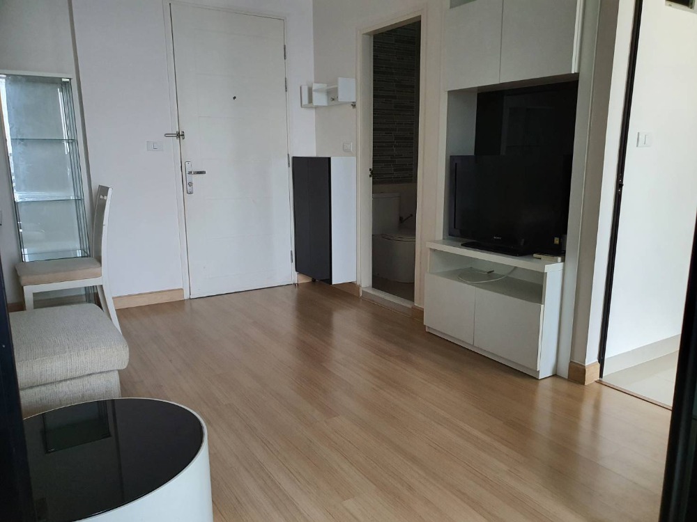 For SaleCondoLadprao, Central Ladprao : Very good price! If youre late, youll definitely miss out. Rooms go very fast 🔥Life@Ladprao 18🔥 Big room, good price, big site, very nice to live in. Dont miss it! If interested, contact 0876358339