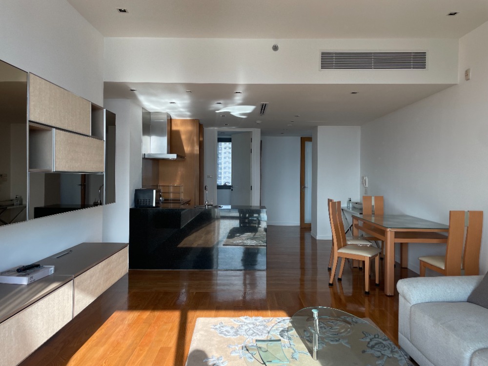 ขายคอนโดพระราม 3 สาธุประดิษฐ์ : The Pano Rama 3 / วิวแม่น้ำ สภาพดี / 2 นอน 107 ตร.ม. โทร 0937890899