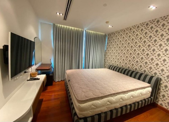 ให้เช่าคอนโดสุขุมวิท อโศก ทองหล่อ : ให้เช่า วินด์ สุขุมวิท 23 PENTHOUSE ชั้น 21-22 ใกล้ ห้างสรรพสินค้าเทอร์มินอล 21