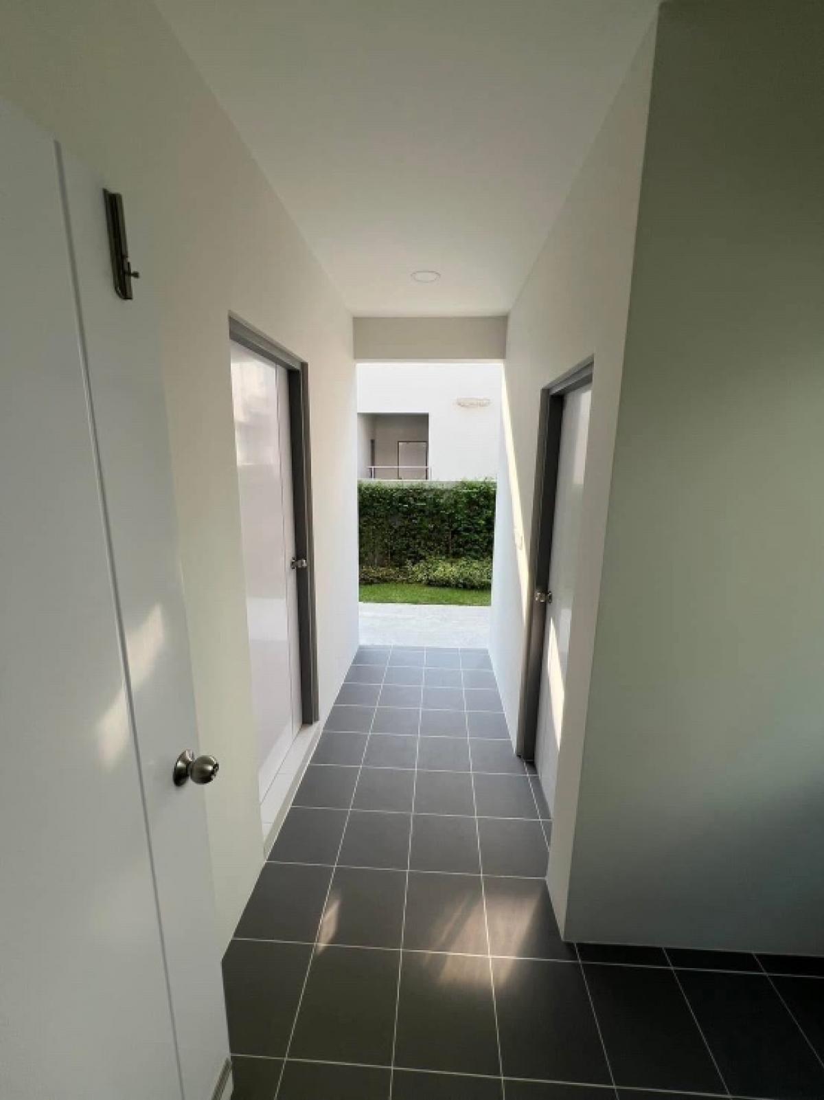 ให้เช่าโฮมออฟฟิศนวมินทร์ รามอินทรา : ปล่อยเช่า Modern Home Office ในโครงการ เดอะซิตี้ รามอินทรา - วงแหวน, ซอยไทยรามัญ ทำเล พระยาสุเรนทร์ คลองสามวา บ้านสวยคุณภาพ จดทะเบียนบริษัทได้