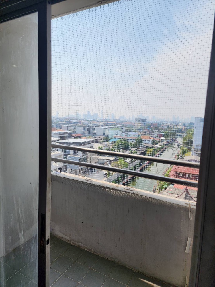 For RentCondoPattanakan, Srinakarin : Big room for rent, not expensive, Thai Rong Tower Condo, 2-3 bedrooms, 3 bathrooms