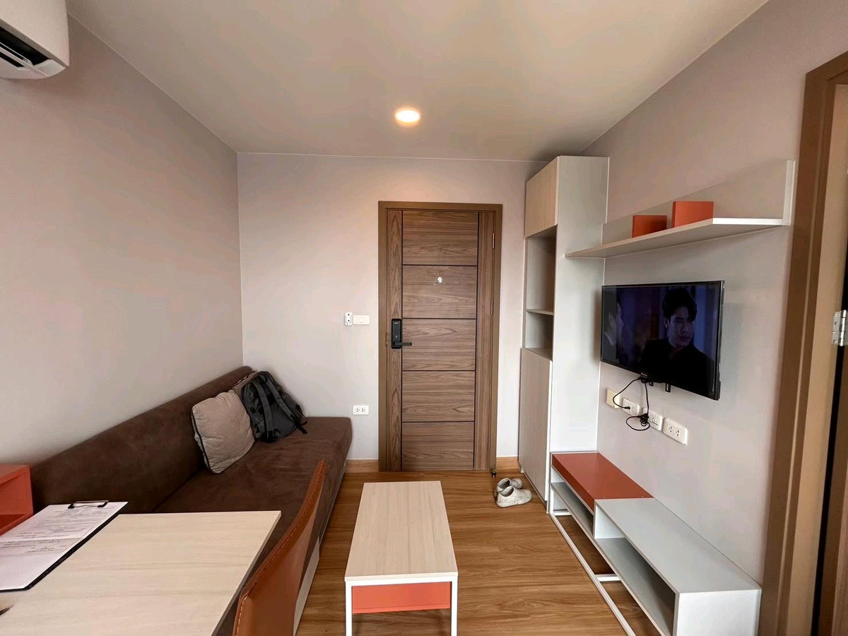 For RentCondoSamut Prakan,Samrong : 📍Room available, ready to move in on May 1, 2026, good location, convenient travel, next to Srinakarin Road. Near the Yellow Line