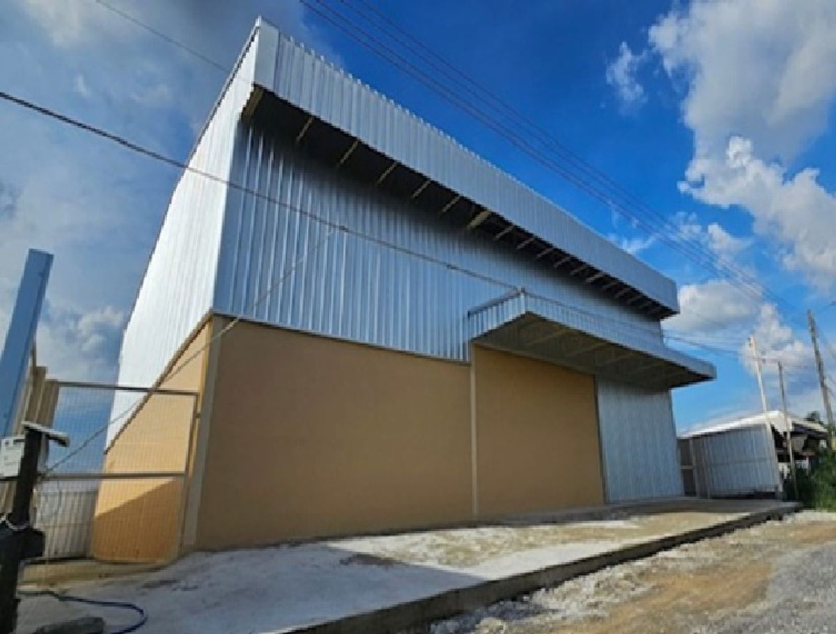 ให้เช่าโกดังลาดกระบัง สุวรรณภูมิ : For Rent ให้เช่าโกดัง พร้อมสำนักงาน พื้นที่ 344 ตารางเมตร ถนนพัฒนาชนบท 4 ลาดกระบัง เข้าซอยไม่ลึก เข้า-ออกสะดวก รถใหญ่ เข้าออกได้