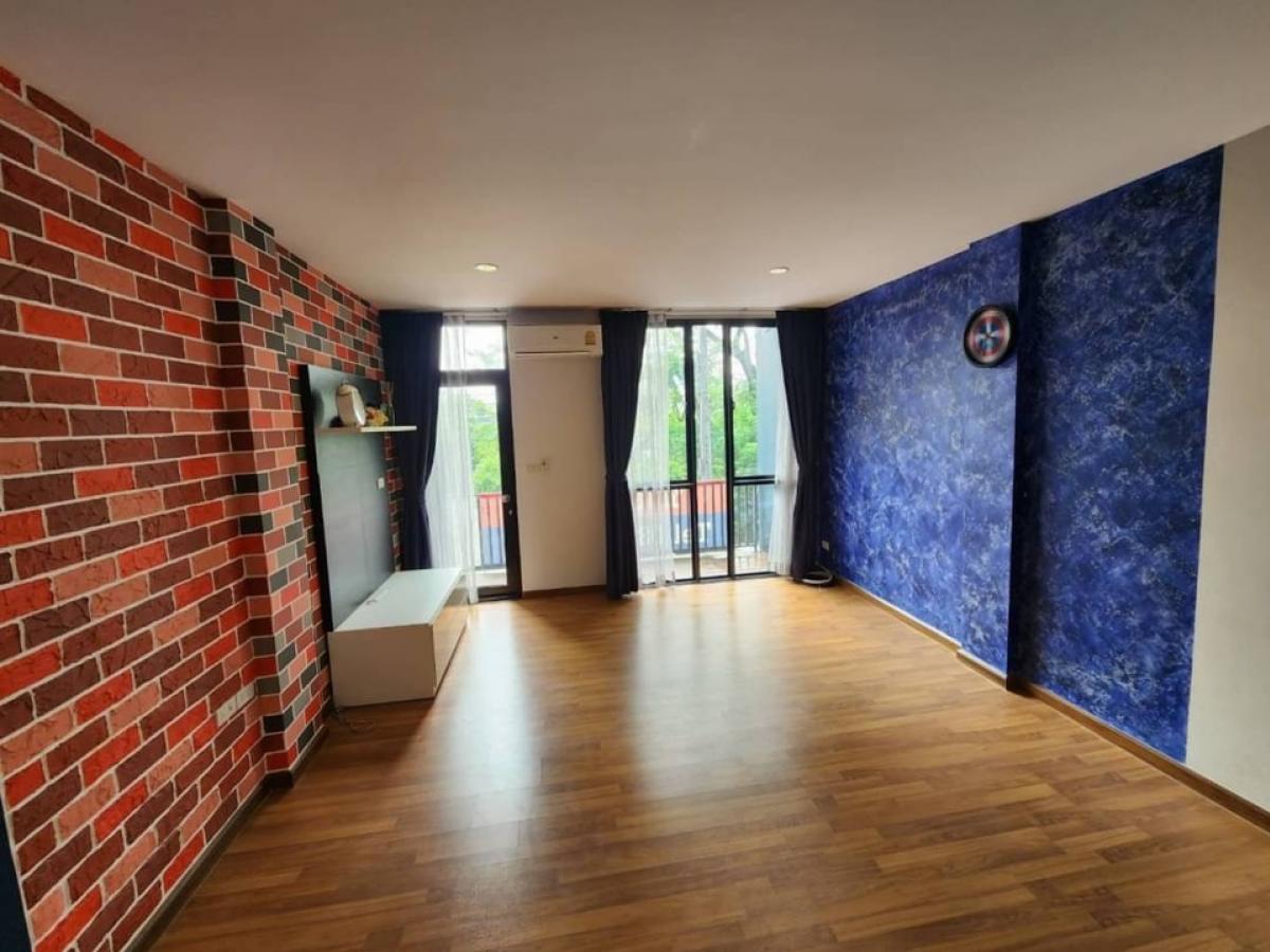 For SaleTownhomeChaengwatana, Muangthong : 📢👇 3.5-storey townhome, 4-meter wide frontage at HAUS 35 Chaengwattana, next to the central garden, near Muang Thong Thani, Central Chaengwattana, Muang Thong Thani, Bangkok Government Center