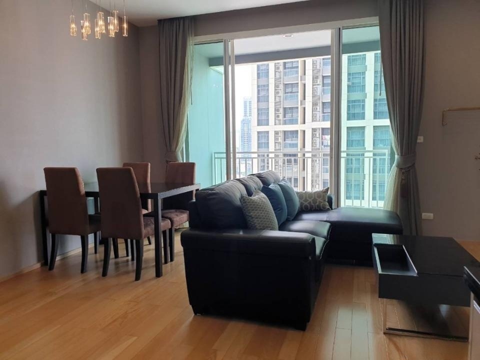 For RentCondoSukhumvit, Asoke, Thonglor : For rent 39 by Sansiri , Sukhumvit Soi 39, only 200 meters from BTS Phrom Phong, 2 bedrooms, 81 sq m.