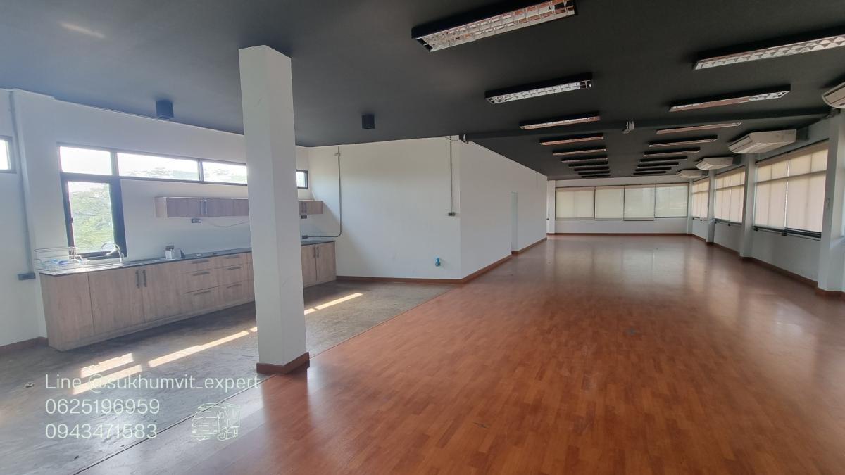 ให้เช่าอาคารพาณิชย์คลองเตย กล้วยน้ำไท : พระราม 4  ให้เช่าอาคารพาณิชย์ ใกล้ MRTเหมาะทำโชว์รูม ออฟฟิศ จอดรถได้ 10 คัน