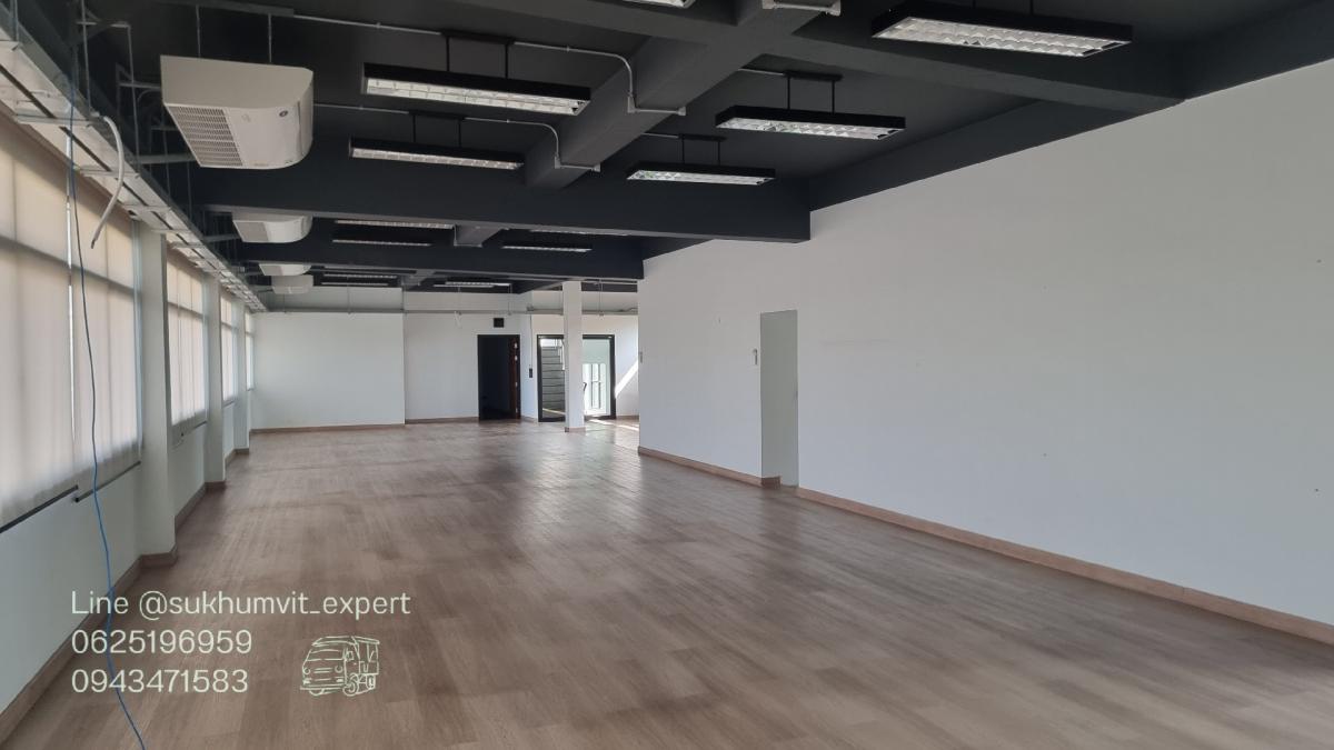 ให้เช่าอาคารพาณิชย์คลองเตย กล้วยน้ำไท : พระราม 4  ให้เช่าอาคารพาณิชย์ ใกล้ MRTเหมาะทำโชว์รูม ออฟฟิศ จอดรถได้ 10 คัน