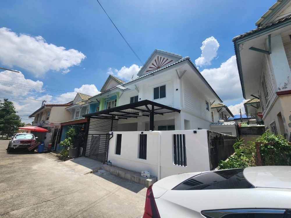 For SaleTownhomePathum Thani,Rangsit, Thammasat : 2-storey townhouse for sale, Baan Pruksa 13