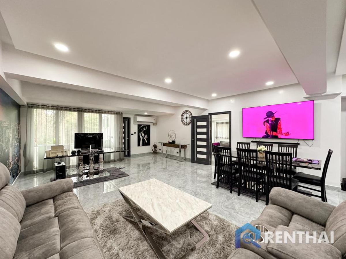 ขายคอนโดพัทยา บางแสน ชลบุรี สัตหีบ : สำหรับ ขาย คอนโด 2 ห้องนอน ที่ Ruamchok Condoview 2