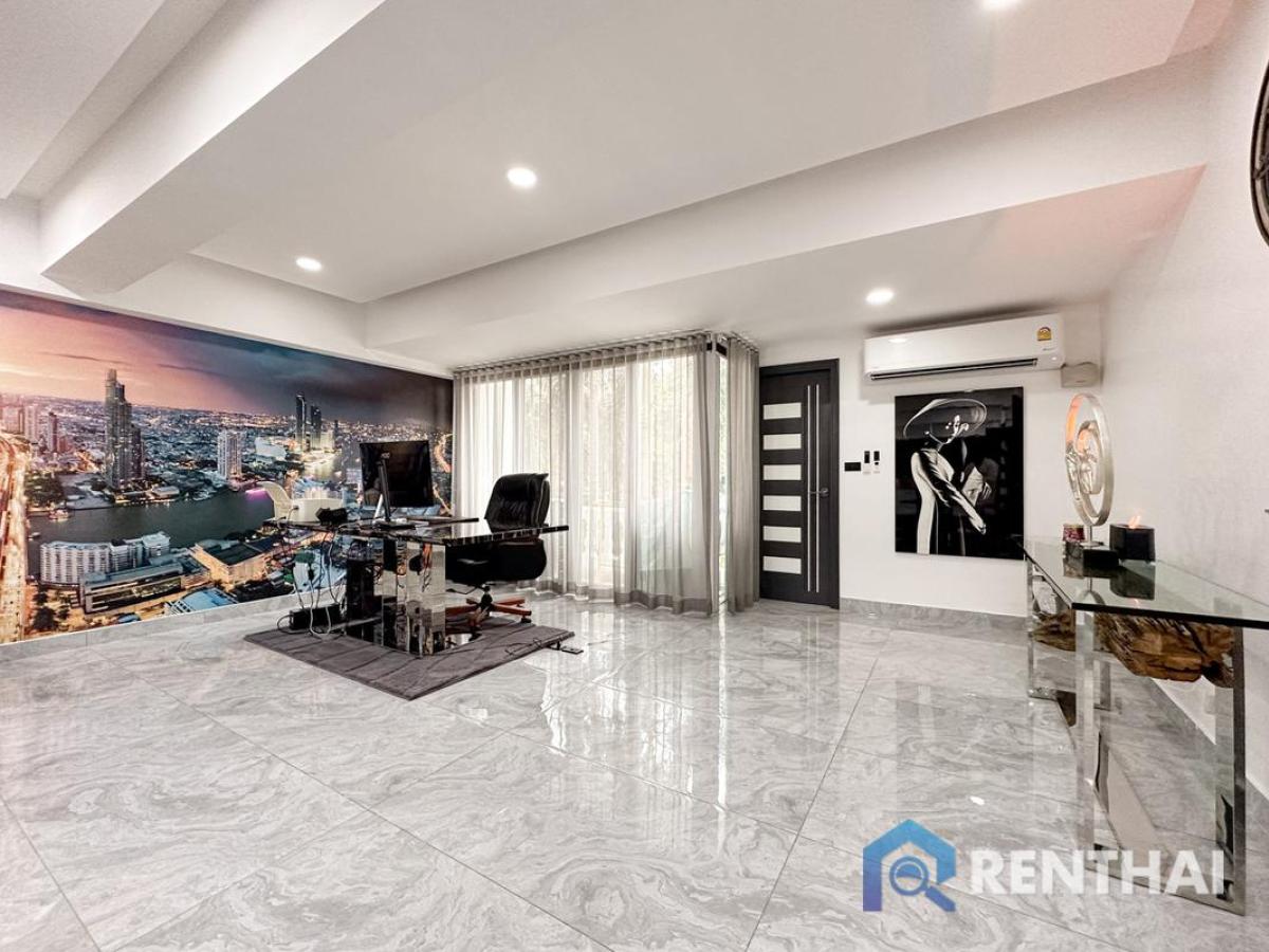 ขายคอนโดพัทยา บางแสน ชลบุรี สัตหีบ : สำหรับ ขาย คอนโด 2 ห้องนอน ที่ Ruamchok Condoview 2