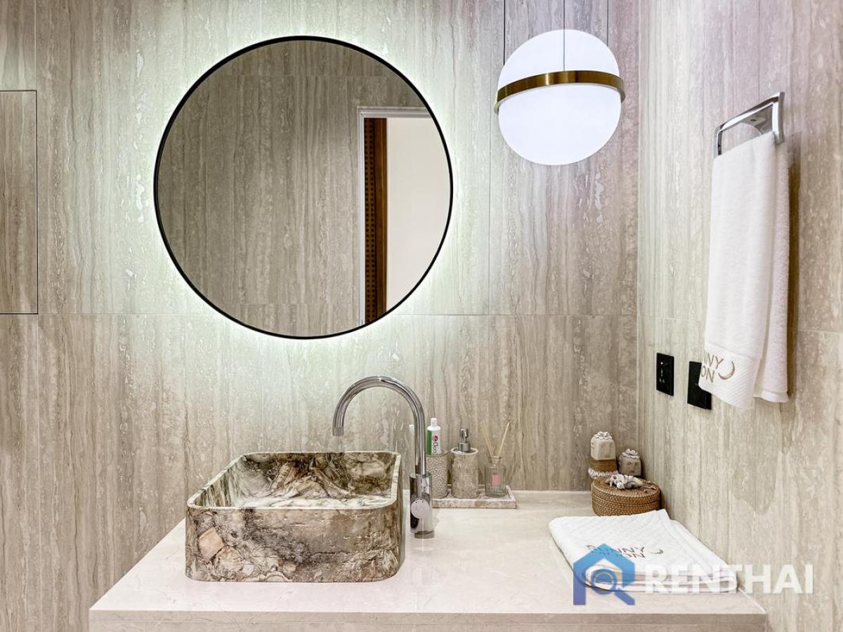 ขายคอนโดภูเก็ต : สำหรับ ขาย คอนโด 2 ห้องนอน ที่ Sunny Moon