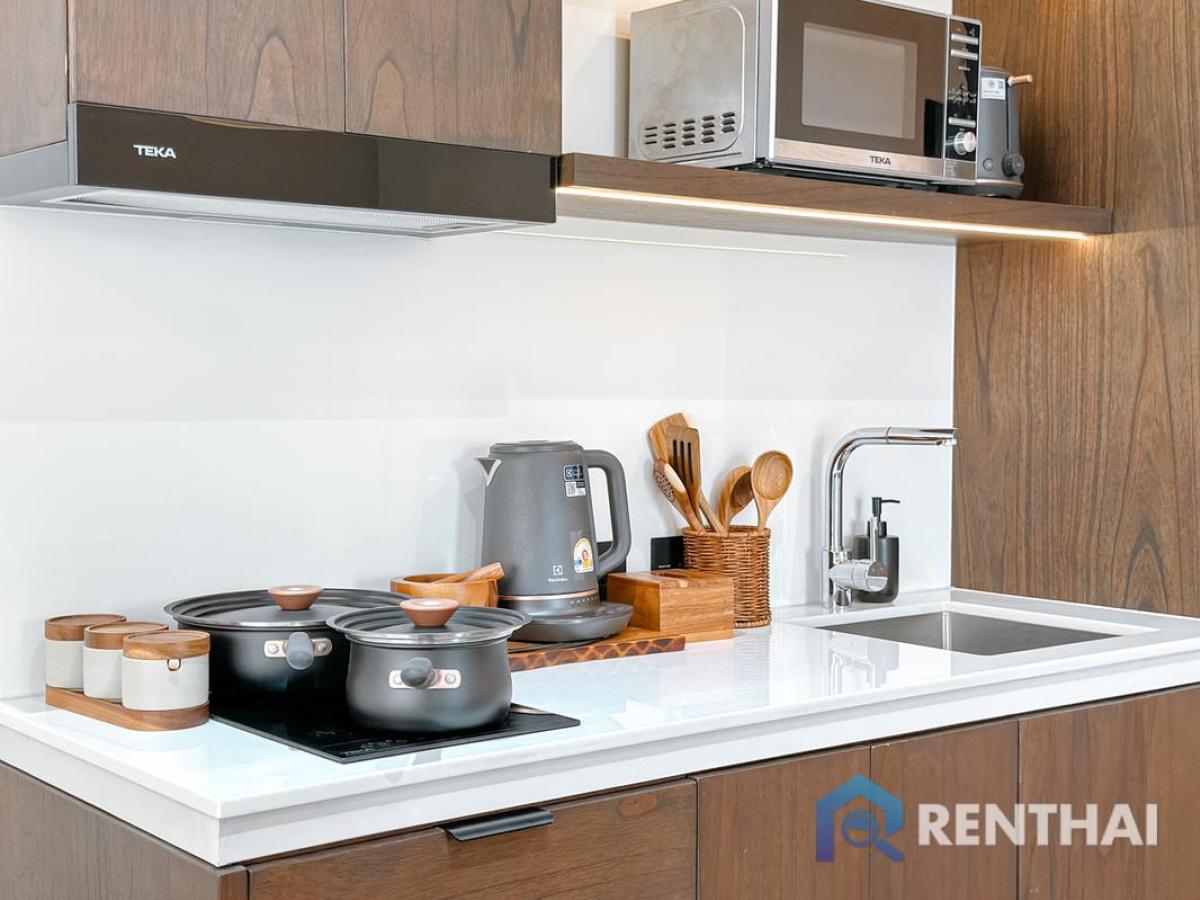 For SaleCondoPhuket : Sunny Moon Studio 1bed in Phuket: Fully Furnished + Pool, Gym & Parking