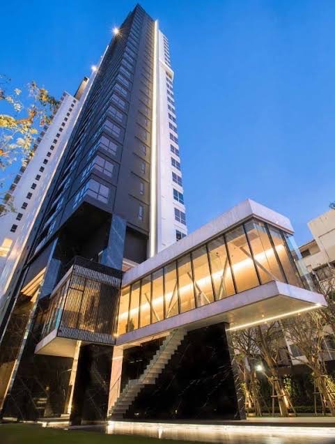 For RentCondoSukhumvit, Asoke, Thonglor : 🌟Give Knee: Condo 👉 HQ Thonglor, luxurious in the heart of Thonglor | Near BTS Thonglor