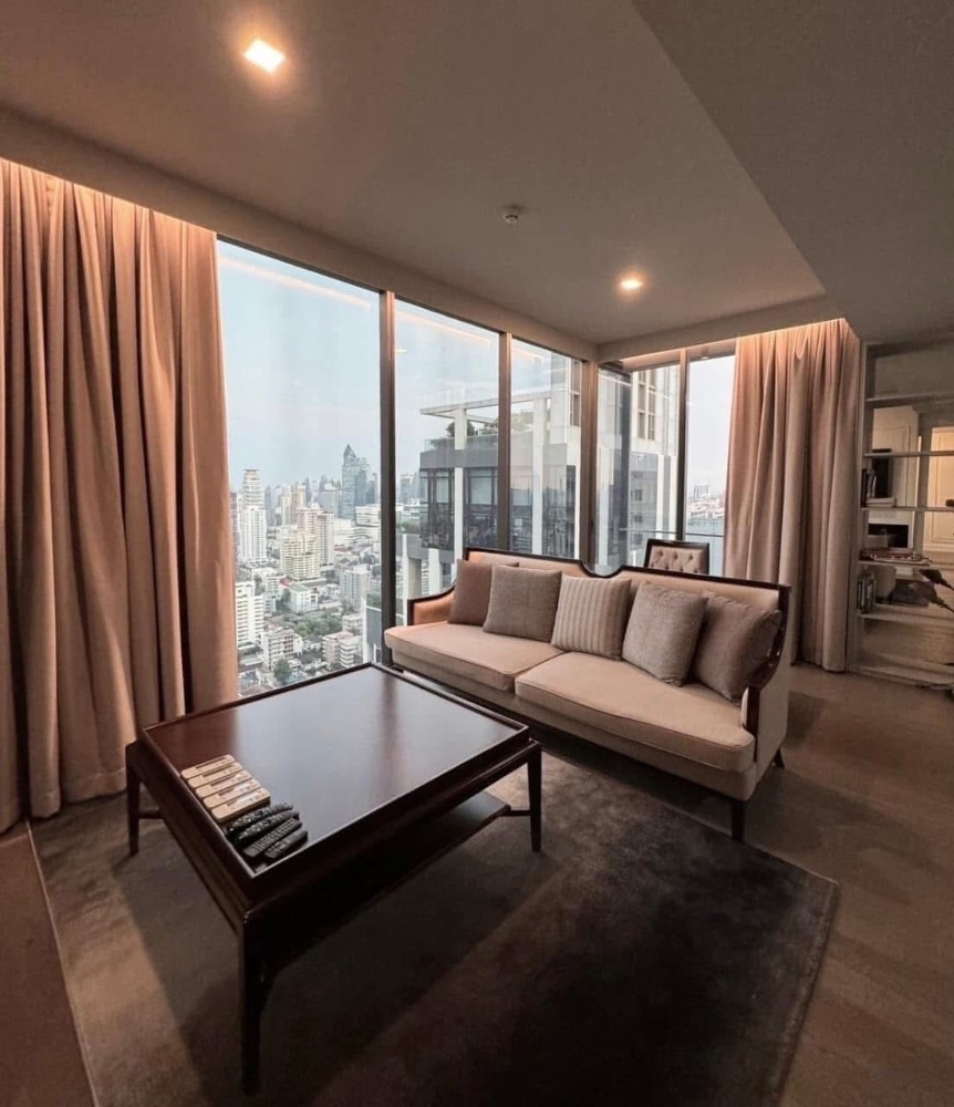 ให้เช่าคอนโดสุขุมวิท อโศก ทองหล่อ : LTH11795- Celes Asoke FOR RENT Size 134 sqm. 3 beds 3 baths Near BTS Asok Station ONLY 230K/Month
