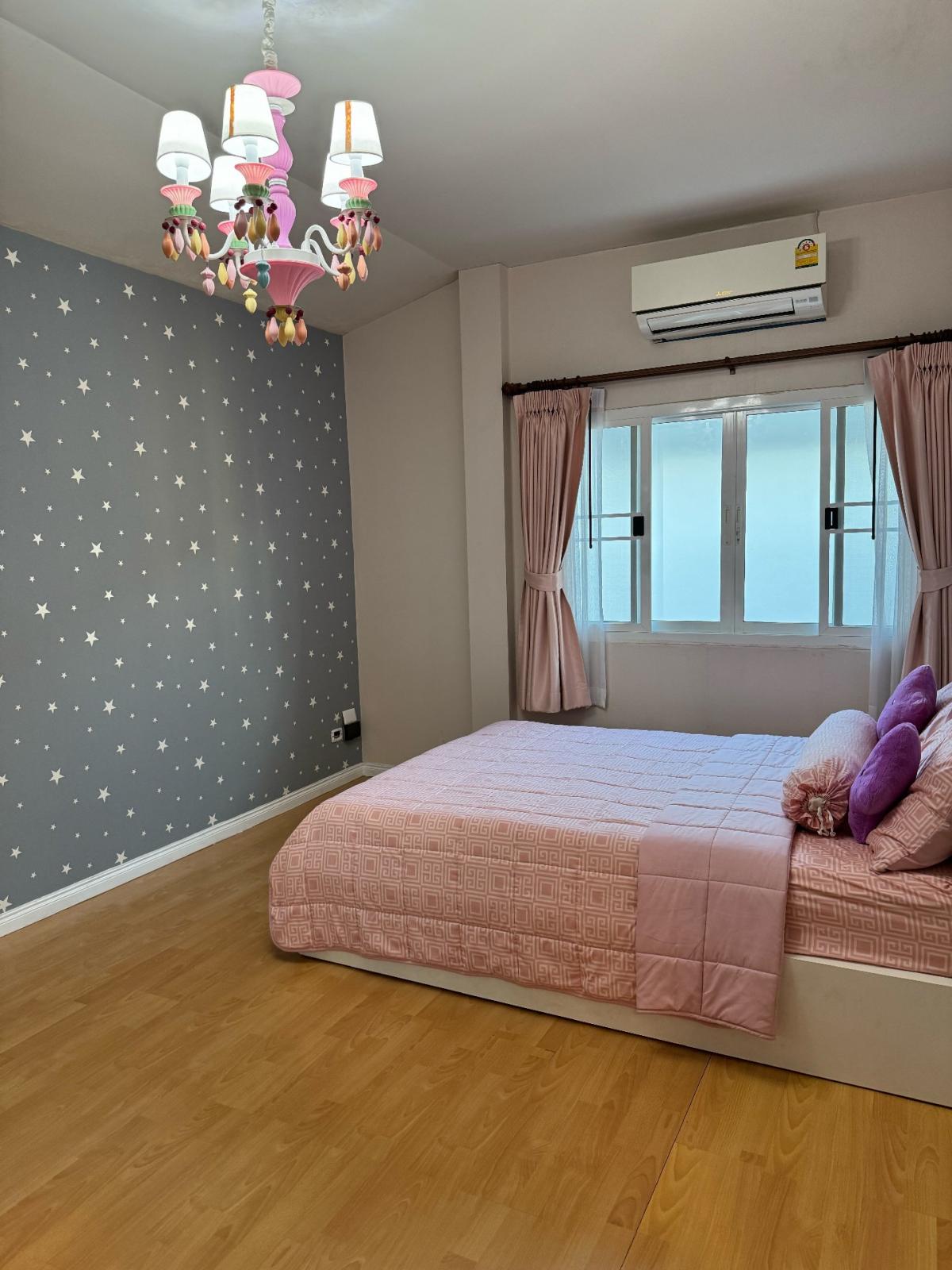 For SaleHouseChokchai 4, Ladprao 71, Ladprao 48, : House for sale, Lat Phrao 71, fully furnished, 9,800,000 (excluding transfer fee), 3 bedrooms, 3 bathrooms, 89 sq m.