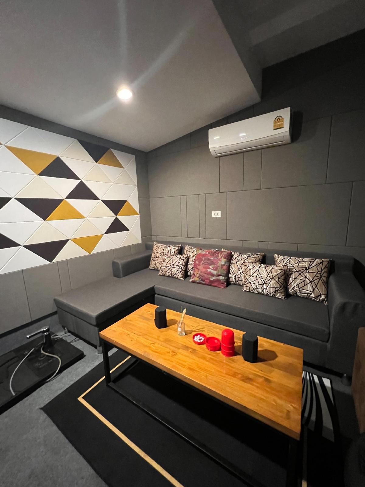 For SaleHouseChokchai 4, Ladprao 71, Ladprao 48, : House for sale, Lat Phrao 71, fully furnished, 9,800,000 (excluding transfer fee), 3 bedrooms, 3 bathrooms, 89 sq m.