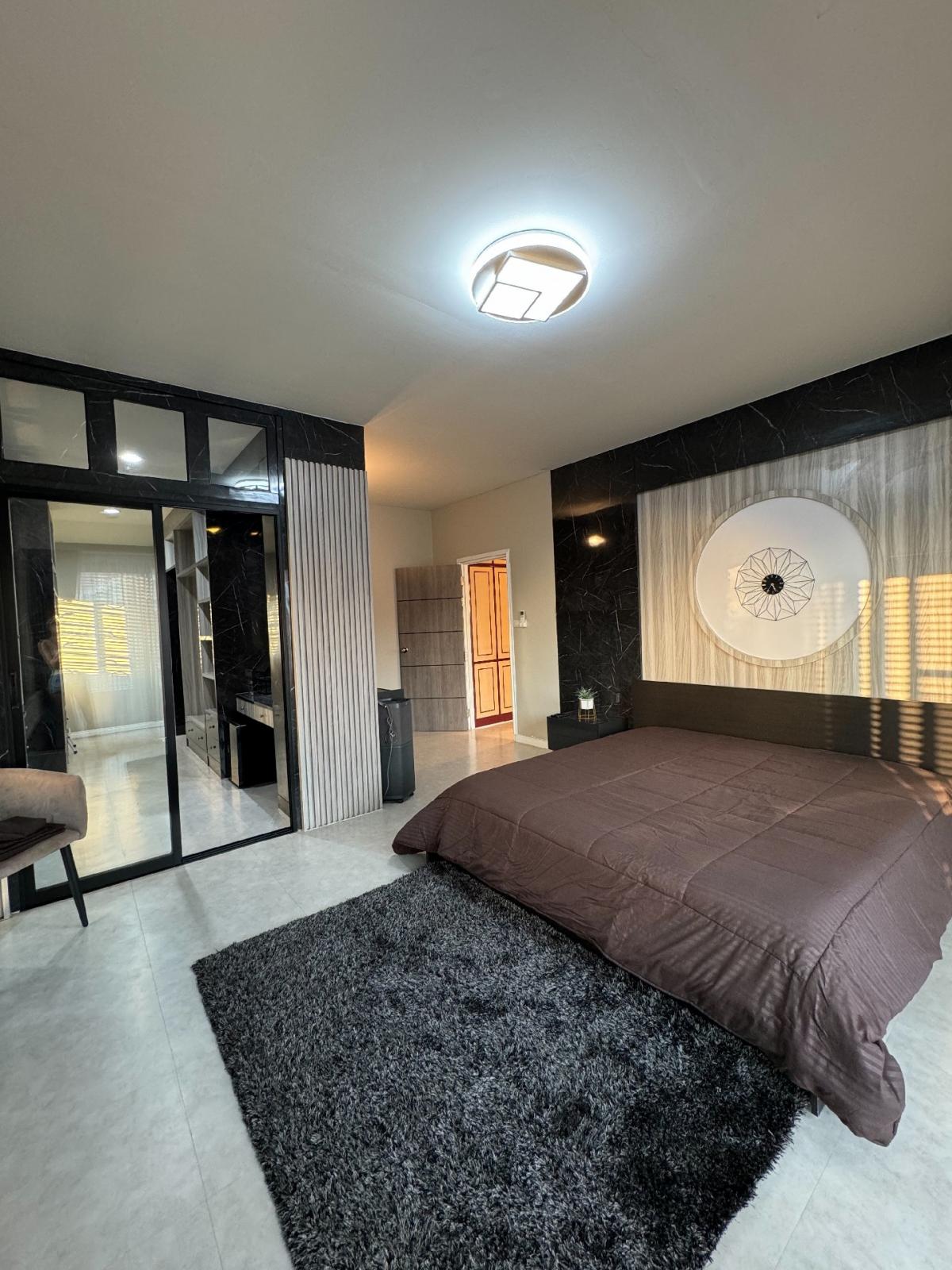 For SaleHouseChokchai 4, Ladprao 71, Ladprao 48, : House for sale, Lat Phrao 71, fully furnished, 9,800,000 (excluding transfer fee), 3 bedrooms, 3 bathrooms, 89 sq m.