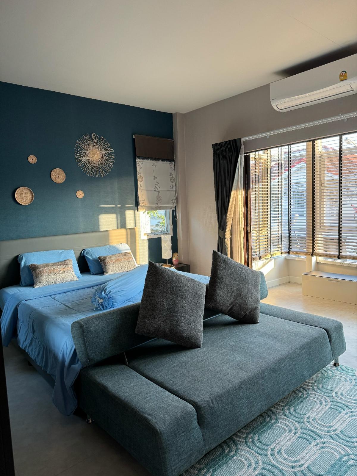 For SaleHouseChokchai 4, Ladprao 71, Ladprao 48, : House for sale, Lat Phrao 71, fully furnished, 9,800,000 (excluding transfer fee), 3 bedrooms, 3 bathrooms, 89 sq m.