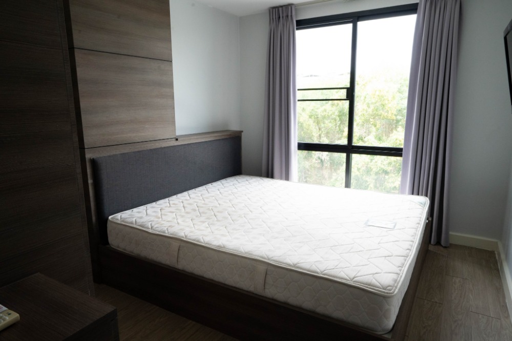 For SaleCondoSamut Prakan,Samrong : Condo for urgent sale, Abaconi Living ABAC Bangna, below appraisal price, suitable for investment, yield 7-8%, good location near the entrance to ABAC.