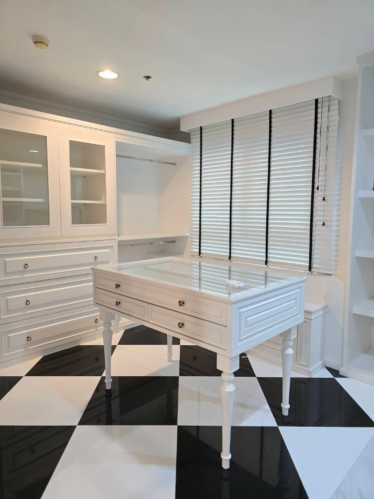 For SaleCondoRama9, Petchburi, RCA : For Sale Belle Grand Rama 9 Condominium