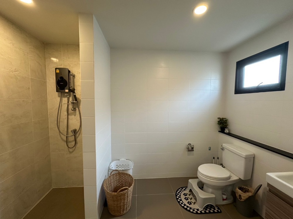 For RentHousePattanakan, Srinakarin : Rent a detached house The City The City Rama 9 - Krungthep Kreetha