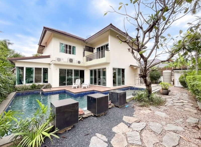 For RentHousePattanakan, Srinakarin : Samut Prakan Single House Villa Arcadia Srinakarin Sridan 22 BRE23608