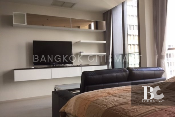 For SaleCondoWitthayu, Chidlom, Langsuan, Ploenchit : 1 bed high floor and spacious room, walking distance to BTS Chidlom Station