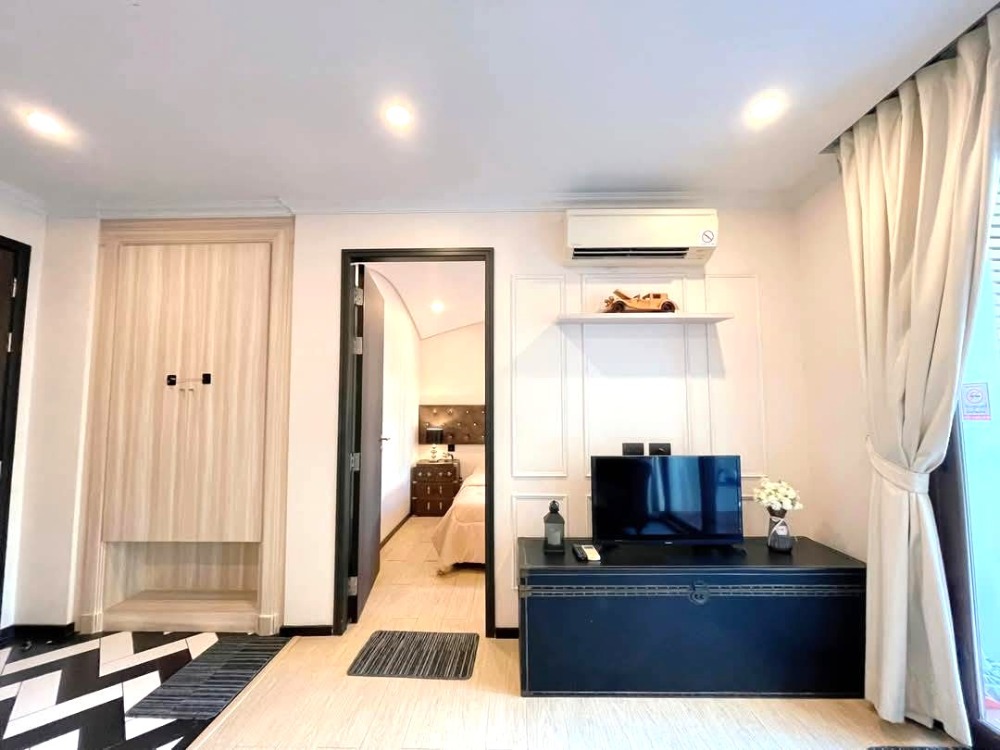 For SaleCondoPattaya, Bangsaen, Chonburi : Best Price!!! Holiday Condo with Water Park View!!! In a Relaxing Atmosphere!! Available for Rent!!!
