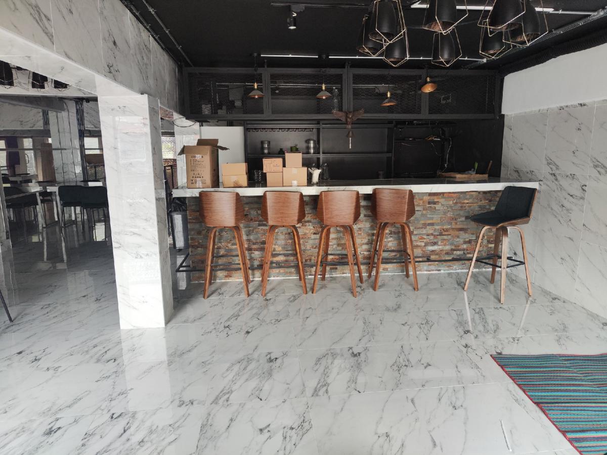 For RentShop HouseSukhumvit, Asoke, Thonglor : Shophouse for rent, Soi Sukhumvit 26, near The Four Wings Hotel, suitable for a shop, restaurant, clinic, massage shop