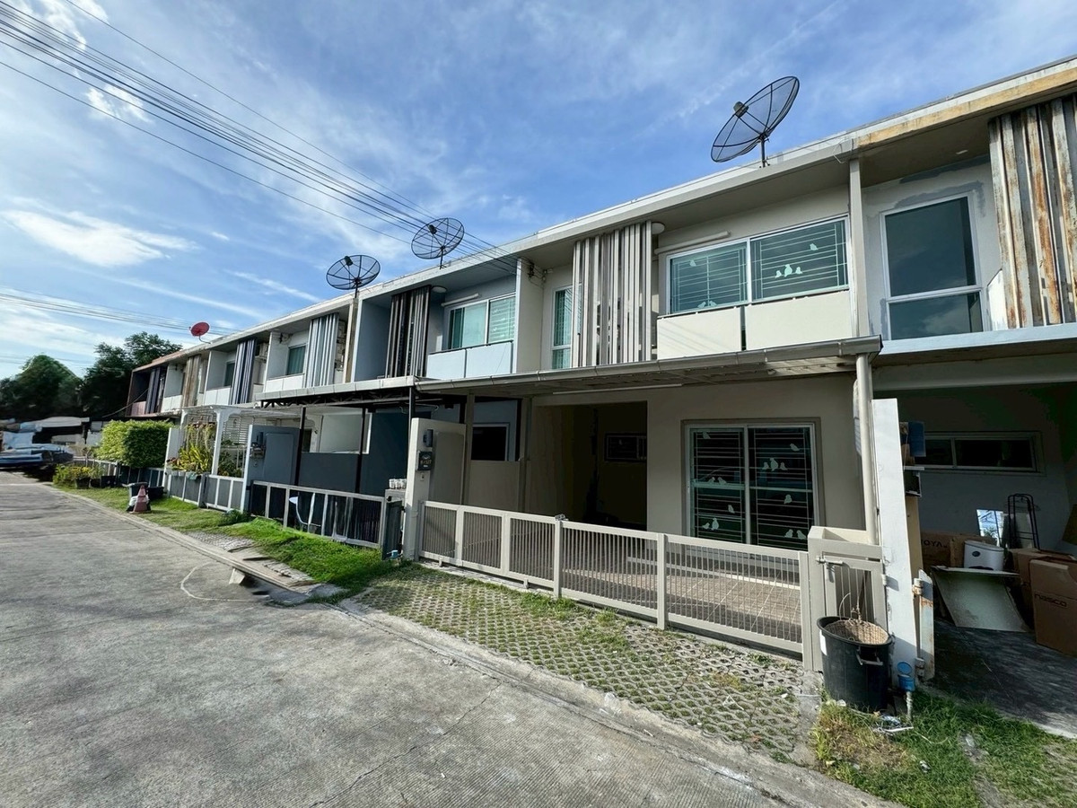 For RentTownhomeChokchai 4, Ladprao 71, Ladprao 48, : Plantciti Village for rent, Lat Phrao 71