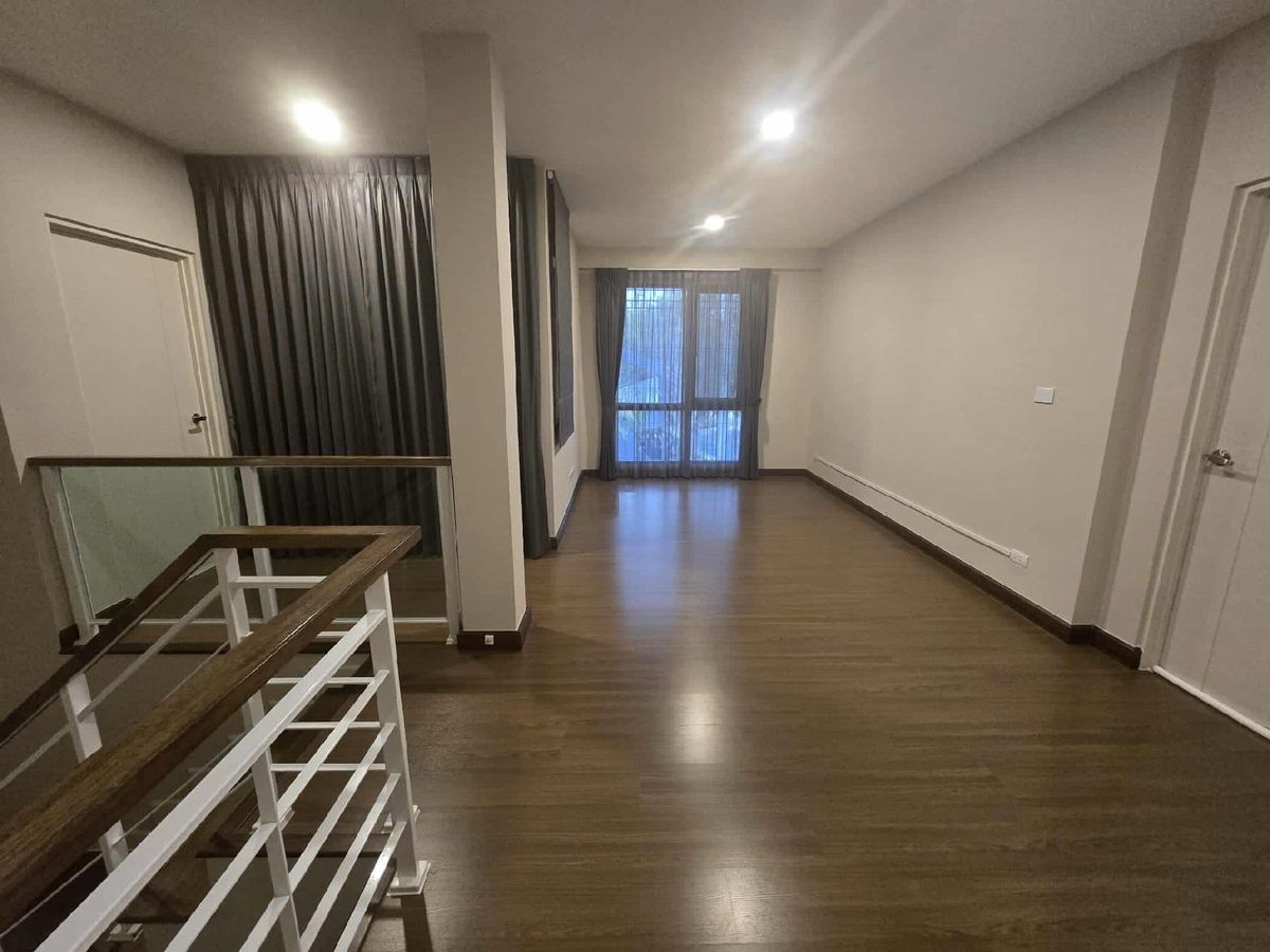 For RentHousePattanakan, Srinakarin : Rent a detached house The City The City Rama 9 - Krungthep Kreetha