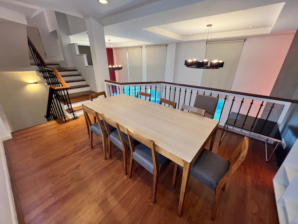 ให้เช่าทาวน์โฮมสุขุมวิท อโศก ทองหล่อ : ให้เช่า ทาวน์โฮม บ้านกลางกรุง ทองหล่อ ตรงข้าม J-Avenue เพียง 5 นาที ถึง BTS ทองหล่อ