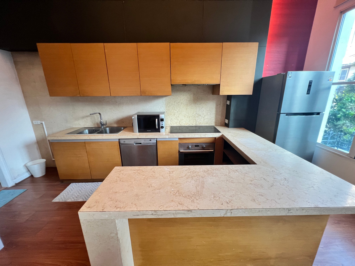 ให้เช่าทาวน์โฮมสุขุมวิท อโศก ทองหล่อ : ให้เช่า ทาวน์โฮม บ้านกลางกรุง ทองหล่อ ตรงข้าม J-Avenue เพียง 5 นาที ถึง BTS ทองหล่อ