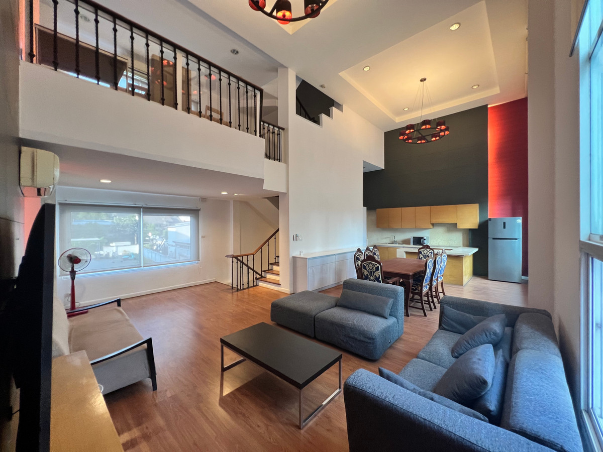 ให้เช่าทาวน์โฮมสุขุมวิท อโศก ทองหล่อ : ให้เช่า ทาวน์โฮม บ้านกลางกรุง ทองหล่อ ตรงข้าม J-Avenue เพียง 5 นาที ถึง BTS ทองหล่อ