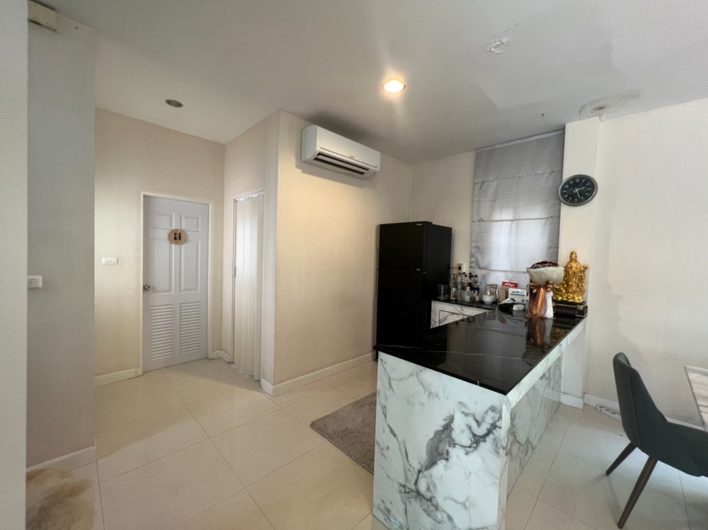 For SaleHouseNawamin, Ramindra : Detached house, newly updated 4 bedrooms, 4 water, special price !!