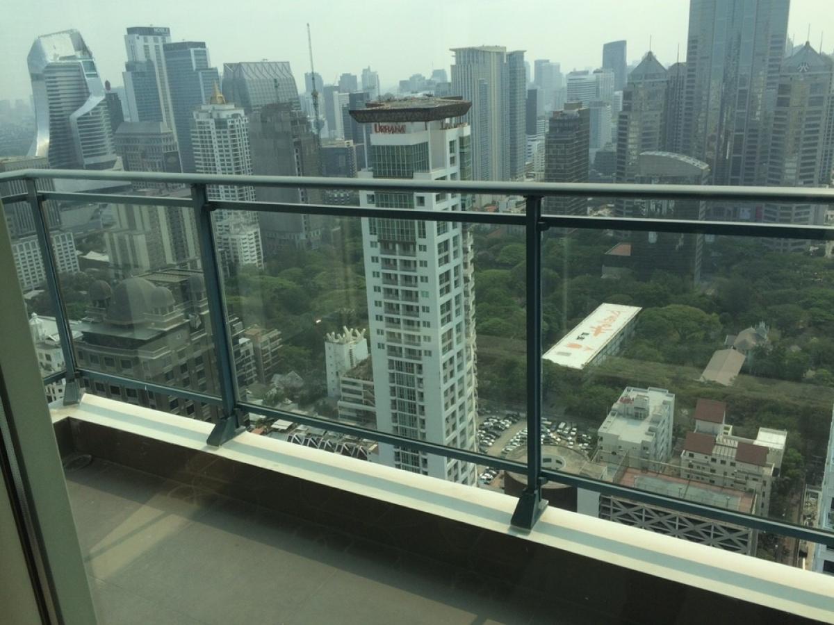 ให้เช่าคอนโดวิทยุ ชิดลม หลังสวน : Q Langsuan 2 bedroom 137sqm super rare unit nice view 30fl+++ for rent only 100,000 please contact 0816878954