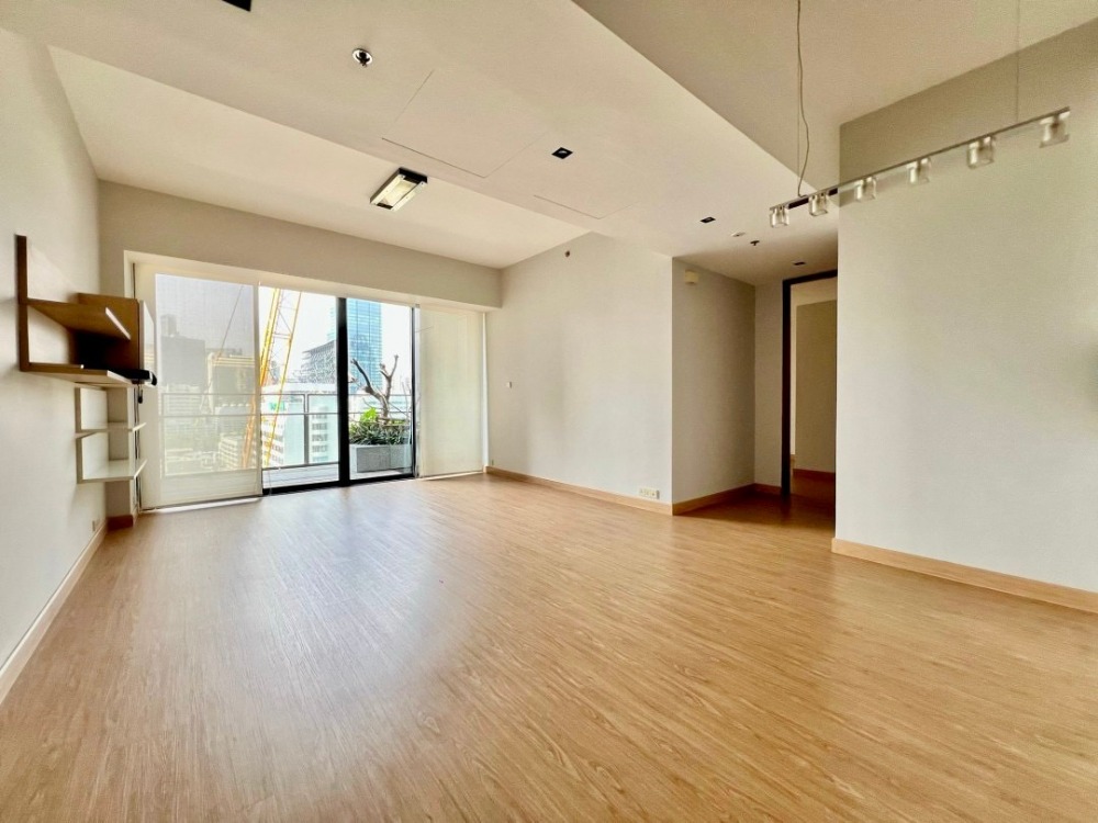 For SaleCondoSathorn, Narathiwat : ( U20250207100 ) Tel/Line 096-2479369 ,  FOR SELL The Met Sathorn, 2 bedroom, 2 bathroom, unfurnished, Special Deal!!✨✨