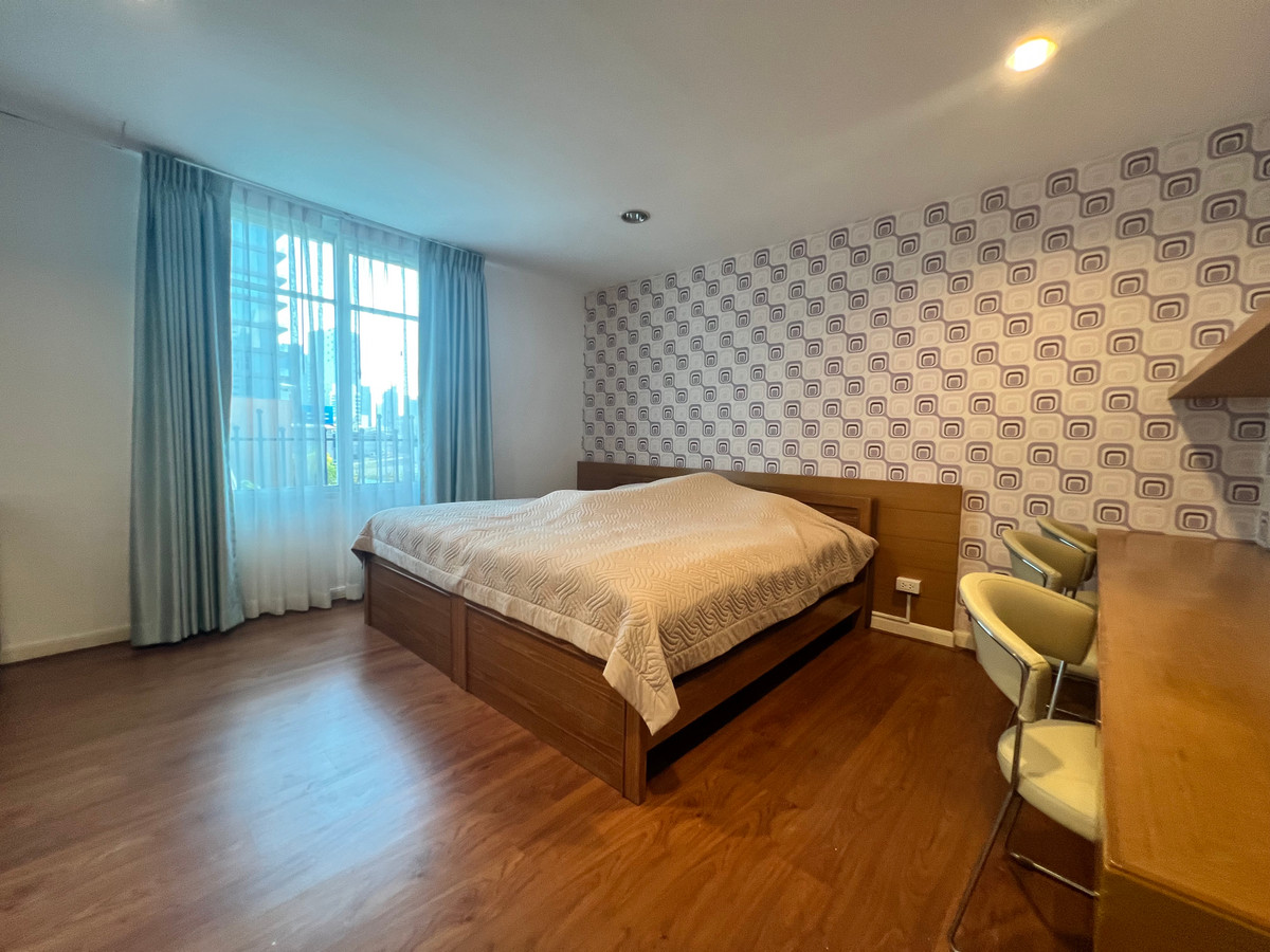 ให้เช่าทาวน์โฮมสุขุมวิท อโศก ทองหล่อ : ให้เช่า ทาวน์โฮม บ้านกลางกรุง ทองหล่อ ตรงข้าม J-Avenue เพียง 5 นาที ถึง BTS ทองหล่อ