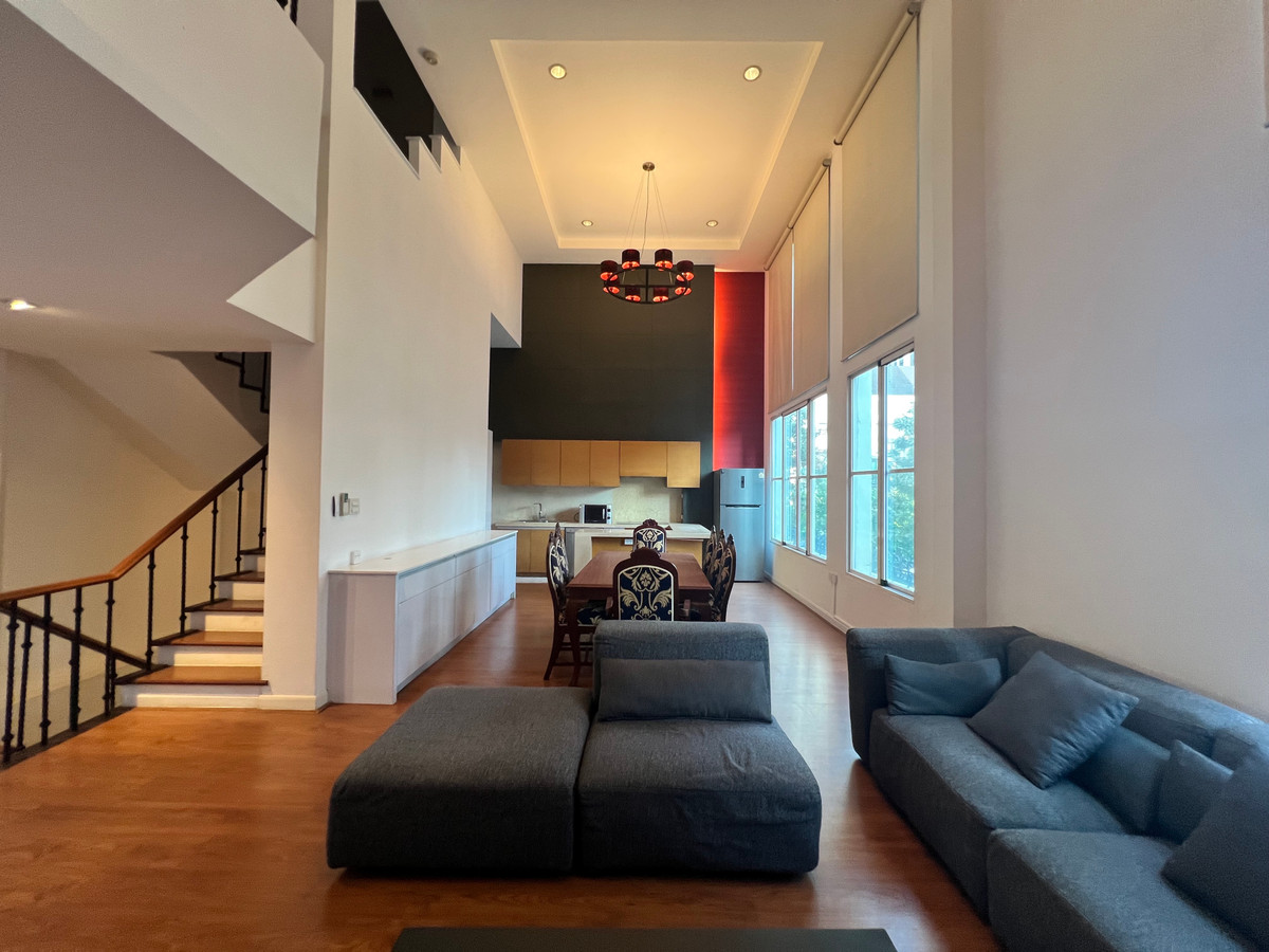 ให้เช่าทาวน์โฮมสุขุมวิท อโศก ทองหล่อ : ให้เช่า ทาวน์โฮม บ้านกลางกรุง ทองหล่อ ตรงข้าม J-Avenue เพียง 5 นาที ถึง BTS ทองหล่อ