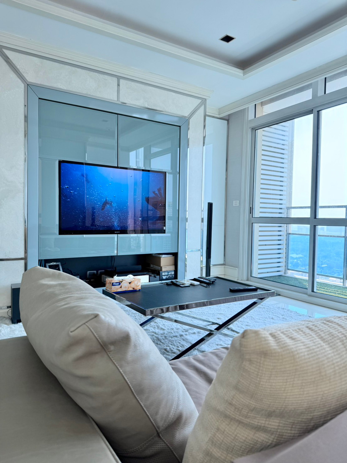 ให้เช่าคอนโดวิทยุ ชิดลม หลังสวน : Athenee Residence: 2bed 2bath+ maid 132.38sqm. 120,000/mth Am: 0849429988