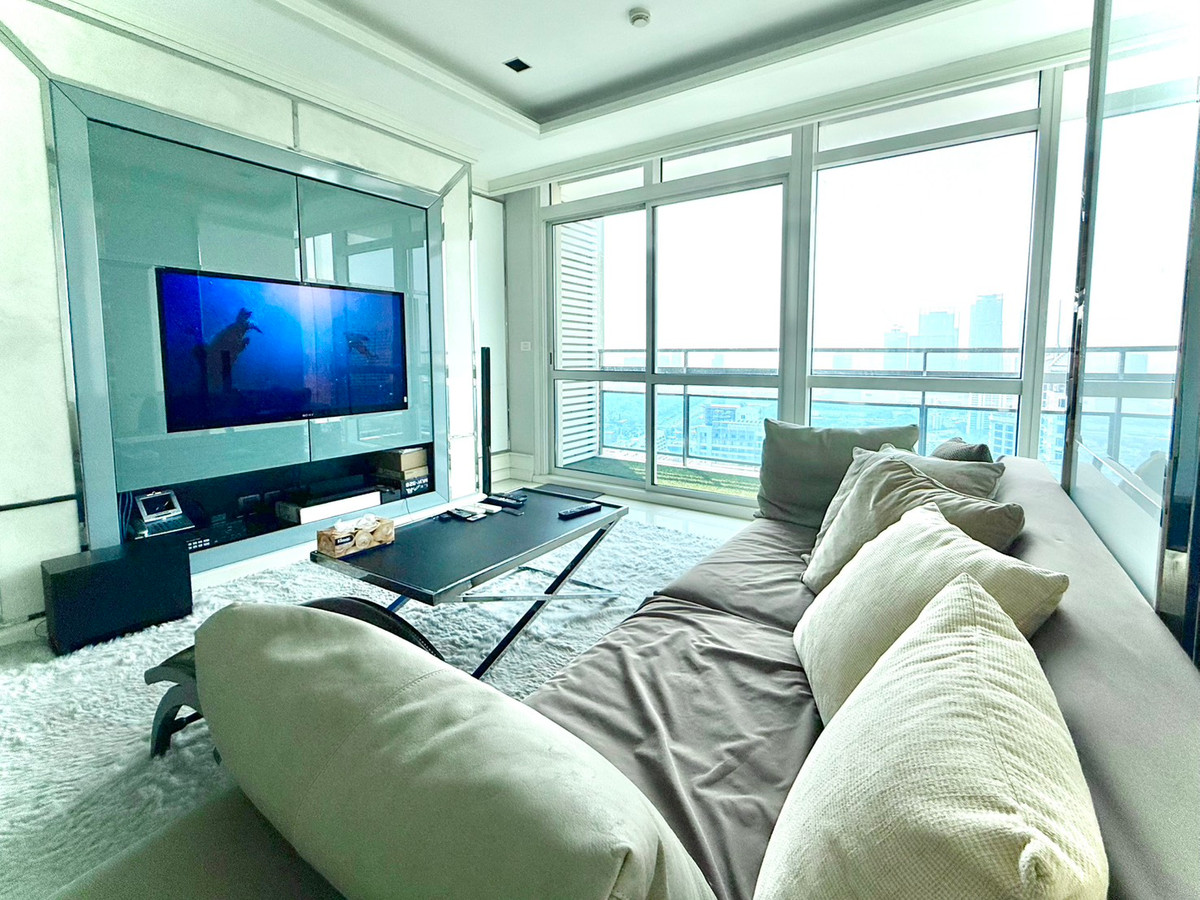 For RentCondoWitthayu, Chidlom, Langsuan, Ploenchit : Athenee Residence: 2bed 2bath+ maid 132.38sqm. 110,000/mth Am: 0849429988