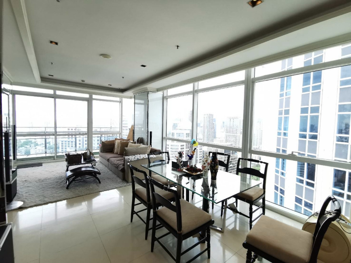 ให้เช่าคอนโดวิทยุ ชิดลม หลังสวน : Athenee Residence: 2bed 2bath+ maid 132.38sqm. 120,000/mth Am: 0849429988