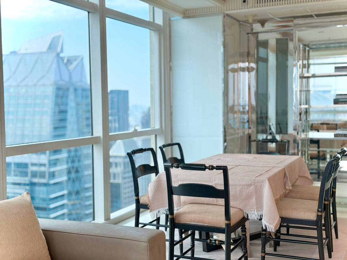 ให้เช่าคอนโดวิทยุ ชิดลม หลังสวน : Athenee Residence: 2bed 2bath+ maid 132.38sqm. 120,000/mth Am: 0849429988