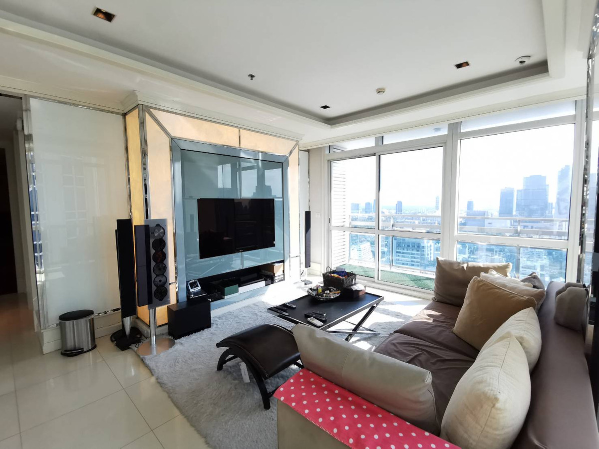 ให้เช่าคอนโดวิทยุ ชิดลม หลังสวน : Athenee Residence: 2bed 2bath+ maid 132.38sqm. 120,000/mth Am: 0849429988