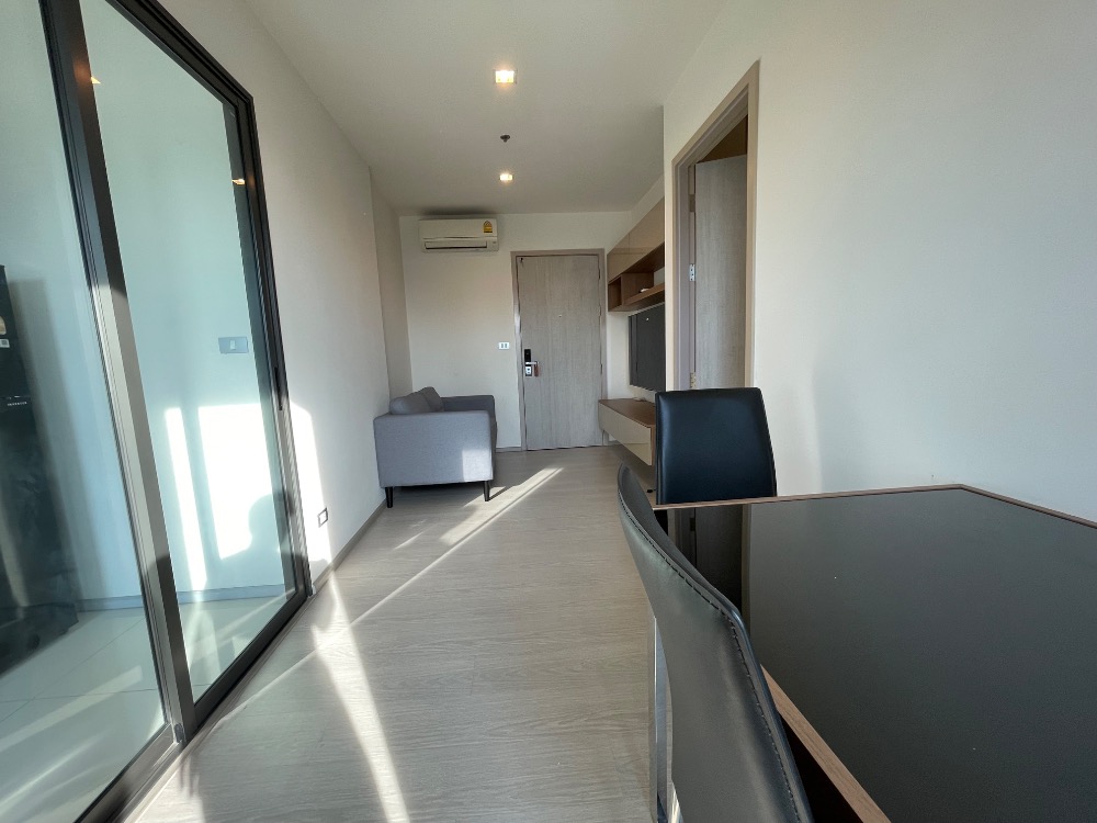 ขายคอนโดสุขุมวิท อโศก ทองหล่อ : New Room!! ขายห้อง 1 นอน 1 น้ำ 34 ตร.ม ไม่เคยมีคนอยู่ ชั้นสูง วิวสวย ราคาดีมาก!