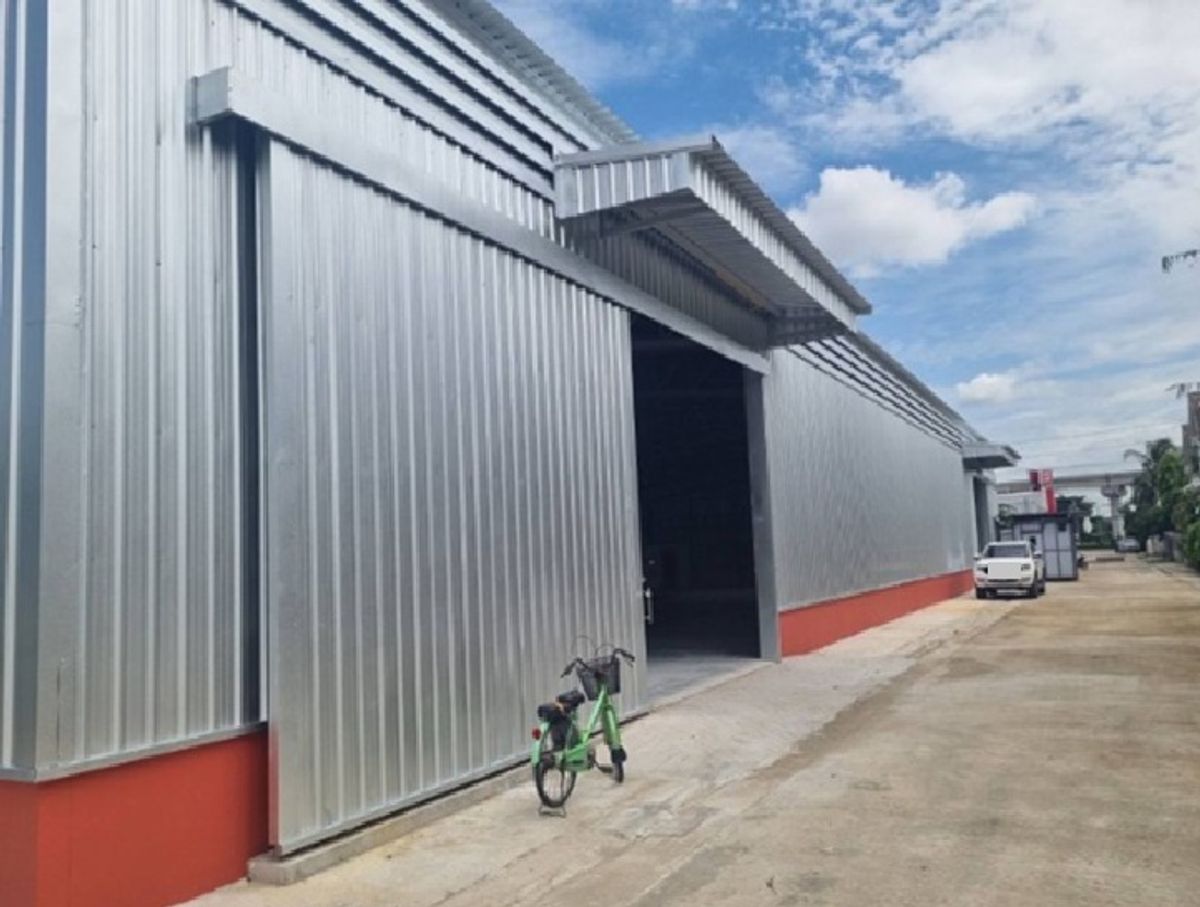 For RentWarehouseNawamin, Ramindra : For Rent for rent, warehouse, warehouse, Soi Nawamin 24, new condition / 300 square meters of warehouse area, 3 phase electricity system, 5 car parks / good location, convenient to travel