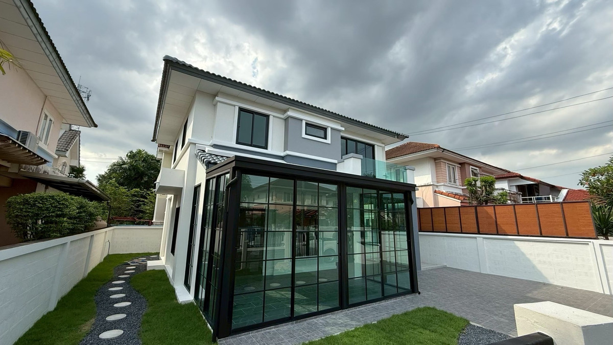 New renovated house for sale Ready to move in! On the potential to sanitary 5 🏡✨ Loading...