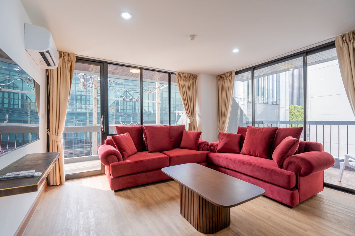 For RentCondoNana, North Nana,Sukhumvit13, Soi Nana : For Rent: 2 Bedroom 86 SQM 100M From BTS NANA Sukhumvit 6