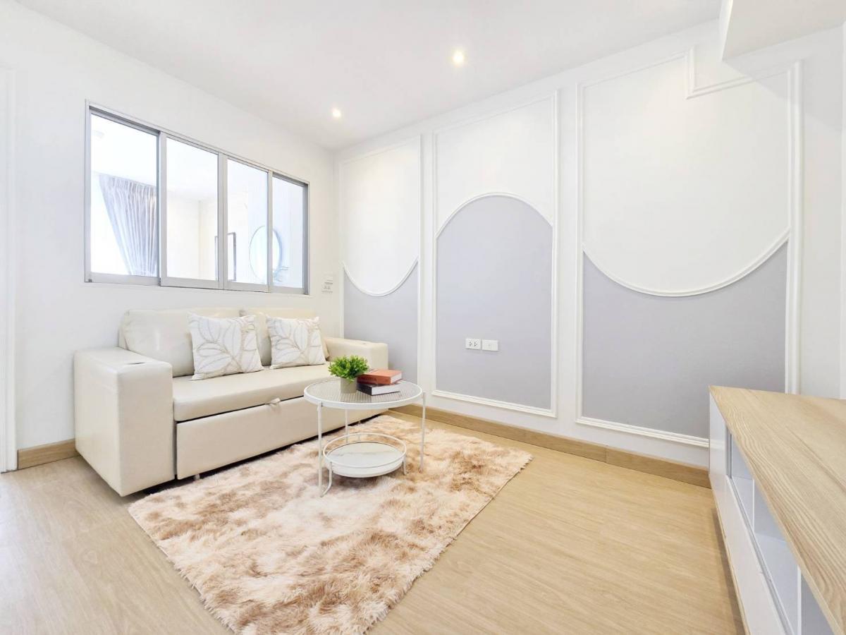 For SaleCondoLadprao101, Happy Land, The Mall Bang Kapi : 😲 Looking for a condo at All functions Big room feel Barrier is comfortable, not uncomfortable, good location, the front building does not have to walk far!  Must be here! 🏡 Lumpini Center Nawamin